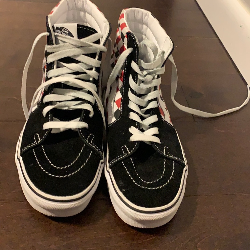 These are a women’s high top vans